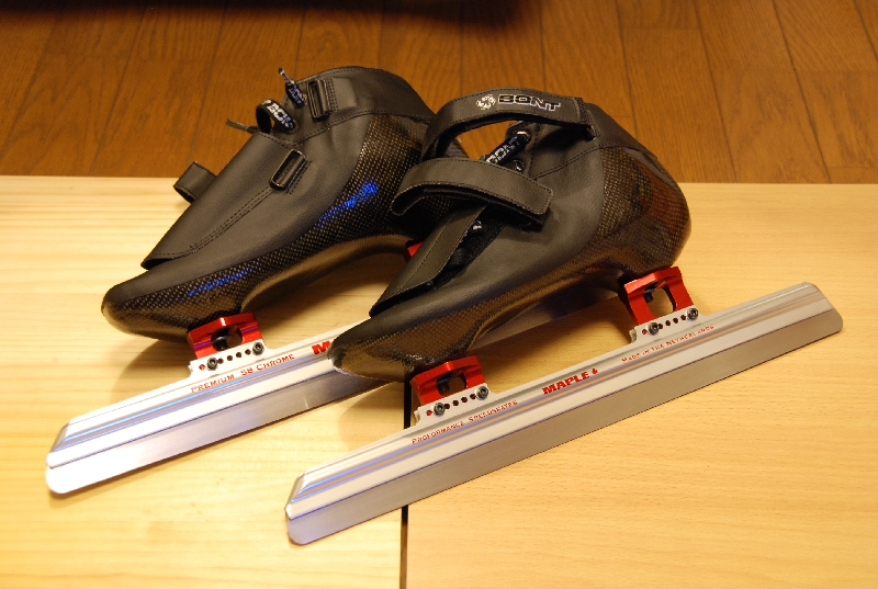 スケート靴の比較（ロングスピード、ショートスピード、ホッケー 